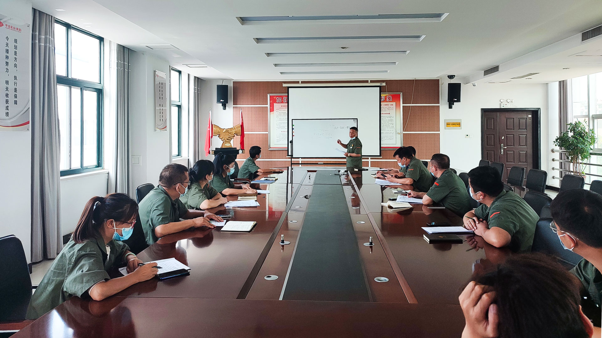 1630033150821203.jpg 加強(qiáng)學(xué)習(xí)培訓(xùn)-(1).jpg